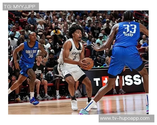 哈珀表现出色6投4中贡献9分3助攻正负值全队最高达到20分